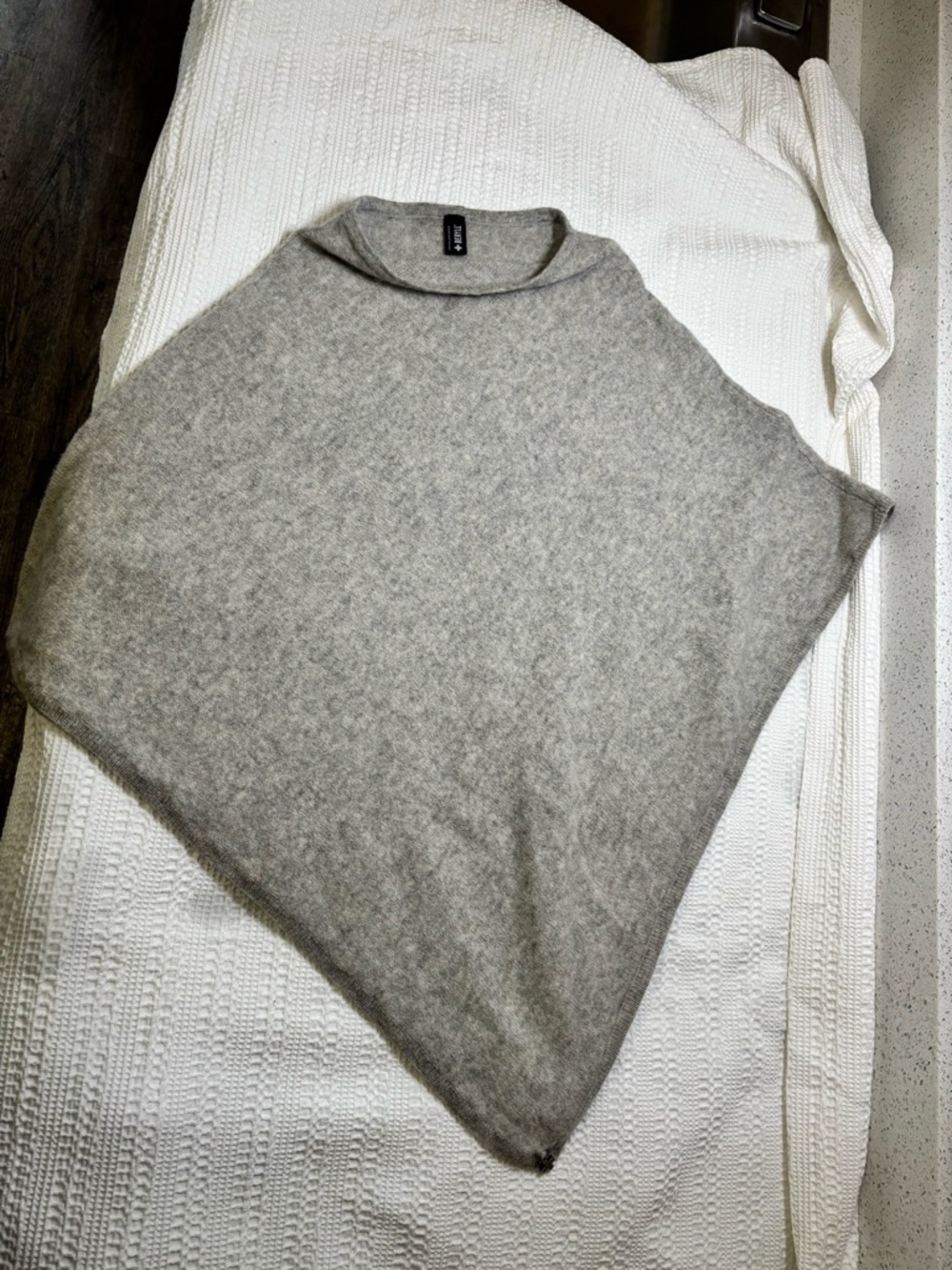 BERYLL Lightweight Heather Gray Cashmere Poncho